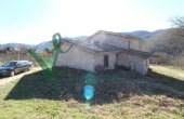 Casale in pietra con giardino (MONTENERO 85-220124)